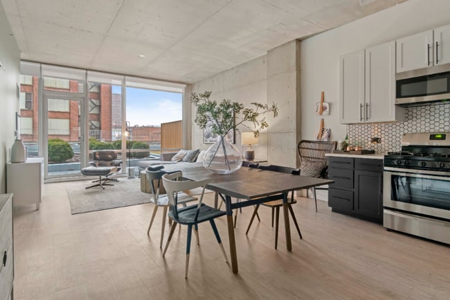 1411 S Wabash Ave in Chicago, IL - Foto de edificio - Building Photo