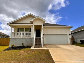 6081 Secretariat Wy in Pensacola, FL - Building Photo