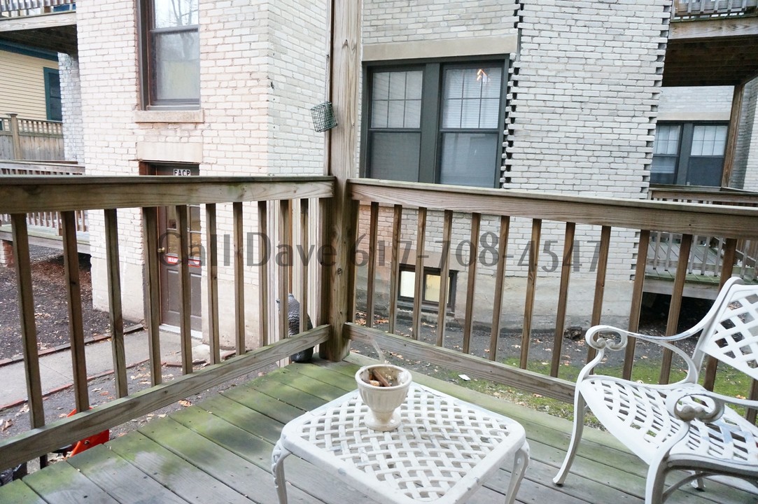 39 Clinton St-Unit -345P in Cambridge, MA - Building Photo