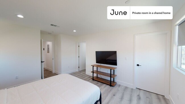 Private bedroom in 4 bed/3 bath Home in Los Angeles, CA - Foto de edificio - Building Photo