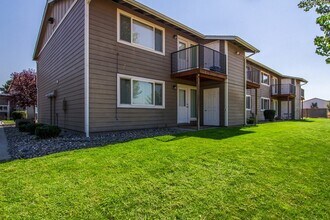 331 Boardman Ave NW in Boardman, OR - Building Photo - Building Photo