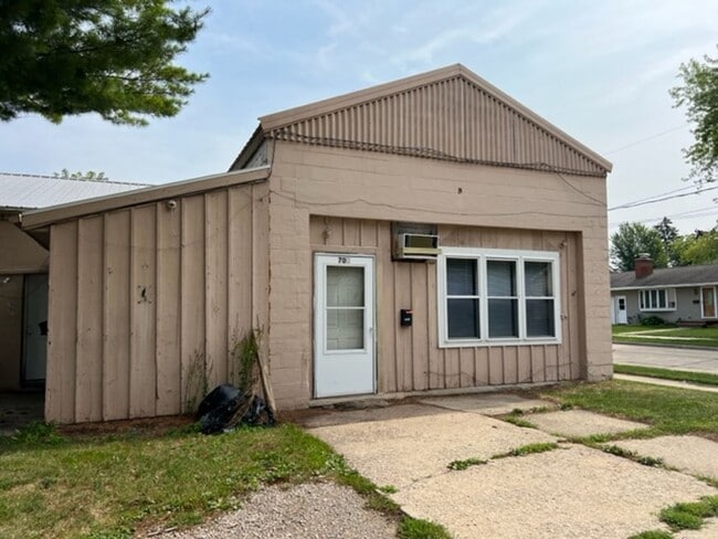 property at 700 W Division St