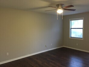 1608 Windsong Ct in Winston-Salem, NC - Building Photo - Building Photo