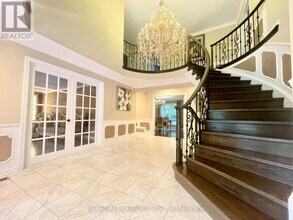 376 Banbury Rd in Toronto, ON - Building Photo - Building Photo