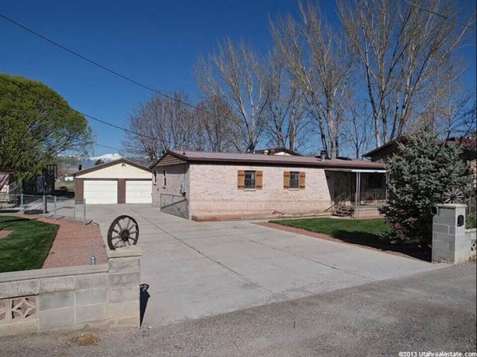 785 N 500 W in Lehi, UT - Building Photo