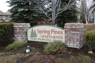 Spring Pines Apartments in Bend, OR - Building Photo - Building Photo