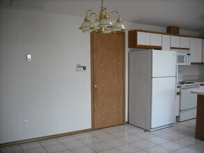 16402 NE 8th St in Vancouver, WA - Building Photo - Building Photo