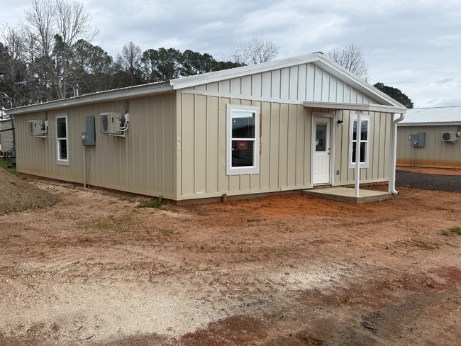 80 Redwood Ln in Atmore, AL - Building Photo - Building Photo