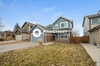 6663 Monaco Way in Brighton, CO - Foto de edificio - Building Photo