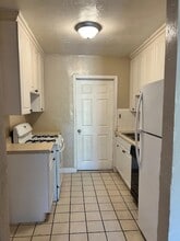 727 California St in Tallahassee, FL - Building Photo - Building Photo