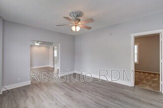 743 Cottage Ave in Indianapolis, IN - Building Photo - Building Photo