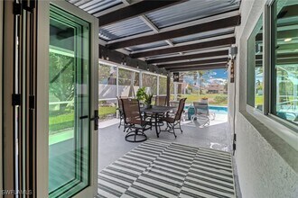 1139 Jardin Dr in Naples, FL - Building Photo - Building Photo