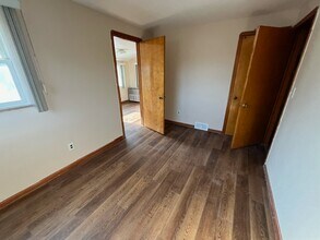 3409 Warren Rd, Unit Upper in Cleveland, OH - Building Photo - Building Photo