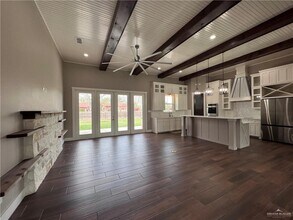5605 E Pecan Dr in Donna, TX - Building Photo - Building Photo