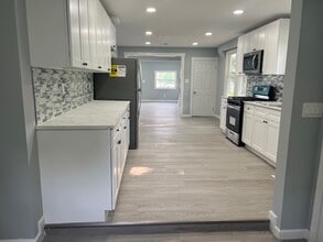 680 E Main St in Evesham, NJ - Building Photo - Building Photo