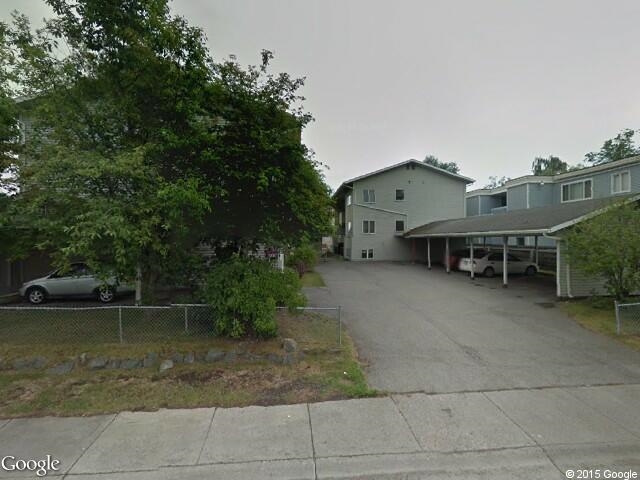 424 E 14th Ave in Anchorage, AK - Foto de edificio