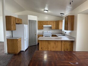 4101 W 4600 S in Roy, UT - Building Photo - Building Photo