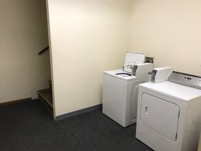 351 Chicago Rd in Paw Paw, IL - Building Photo - Building Photo