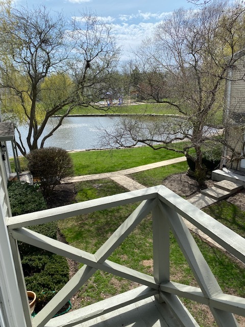 1200 Bunker Hill Ct in Wheaton, IL - Foto de edificio - Building Photo