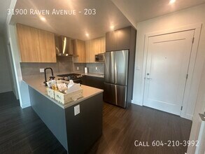 31900 Raven Ave in Mission, BC - Building Photo - Building Photo