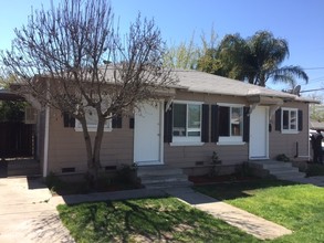 2501-2503 Lake St in Bakersfield, CA - Building Photo - Building Photo