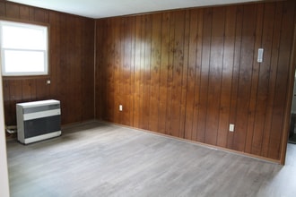 202 Mountain View Dr in Hampton, TN - Foto de edificio - Building Photo