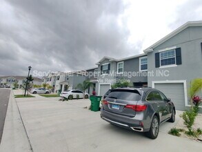 32988 Major Oak Dr in Wesley Chapel, FL - Building Photo - Building Photo