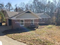 3188 Bomar Rd in Douglasville, GA - Foto de edificio - Building Photo