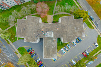 Park Towers in Guelph, ON - Building Photo - Building Photo