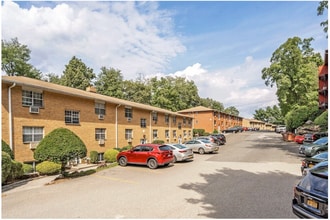 Parkside Apartments at Croton On Hudson in Croton-on-Hudson, NY - Building Photo - Interior Photo