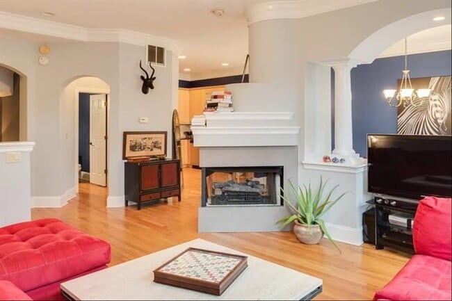 331 Carpenter Dr NE in Atlanta, GA - Building Photo - Building Photo