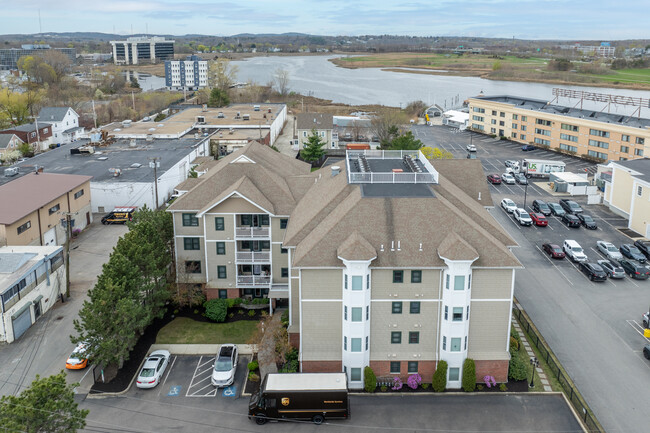 45 Hancock St in Quincy, MA - Foto de edificio - Building Photo