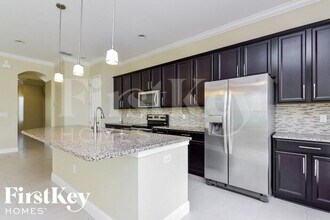 5948 Village Center Dr in Fish Hawk, FL - Building Photo - Building Photo