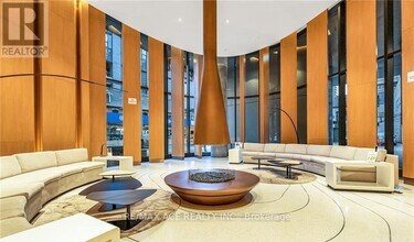 11-6011 Wellesley St W in Toronto, ON - Building Photo - Building Photo
