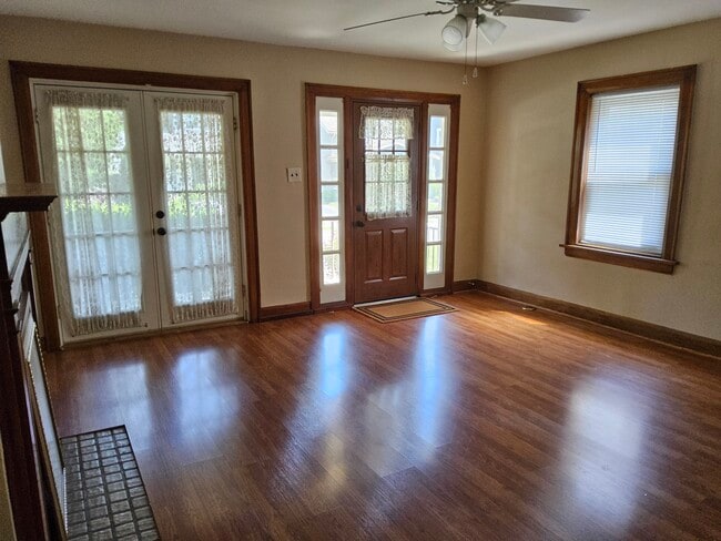 property at 1591 Lincoln Rd
