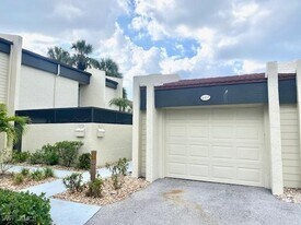 4405 Foremast Ct in Ft. Myers, FL - Building Photo