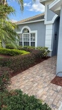 11435 Dutch Iris Dr in Riverview, FL - Building Photo - Building Photo