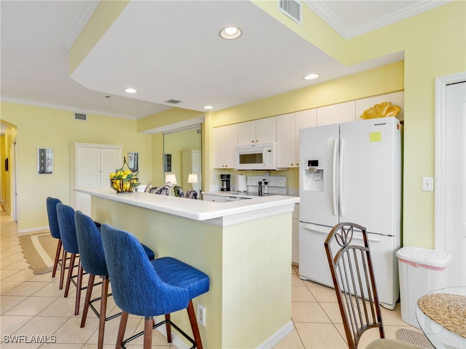 21371 Lancaster Run in Estero, FL - Building Photo