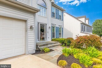 9112 Silver Pointe Way in Fairfax Station, VA - Building Photo - Building Photo