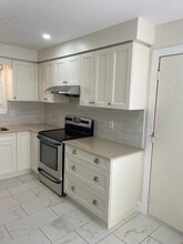 49 Shaftsbury Dr in Kitchener, ON - Building Photo - Building Photo