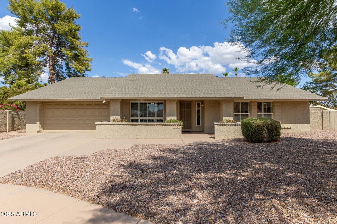 2445 S Catarina in Mesa, AZ - Building Photo