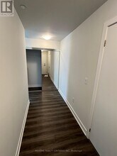 430-4430 Square One Dr in Mississauga, ON - Building Photo - Building Photo