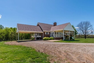 2461 Sandy Hook Rd in Goochland, VA - Building Photo - Building Photo