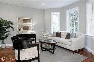 2314 Ashmead Pl NW in Washington, DC - Building Photo - Building Photo