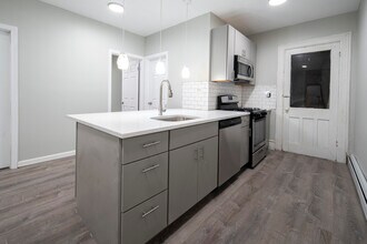 159 Hoosick St in Troy, NY - Building Photo - Building Photo