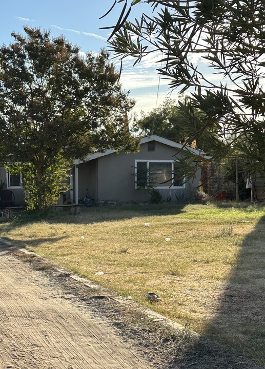 6900 Cottage St in Winton, CA - Building Photo