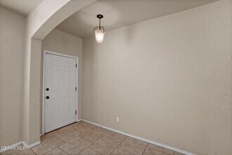 3836 Loma Cristobal in El Paso, TX - Building Photo - Building Photo