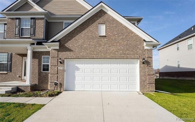 2274 Findley Cir in Lake Orion, MI - Foto de edificio - Building Photo
