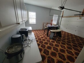 2924 Meadow Church Rd in Suwanee, GA - Foto de edificio - Building Photo