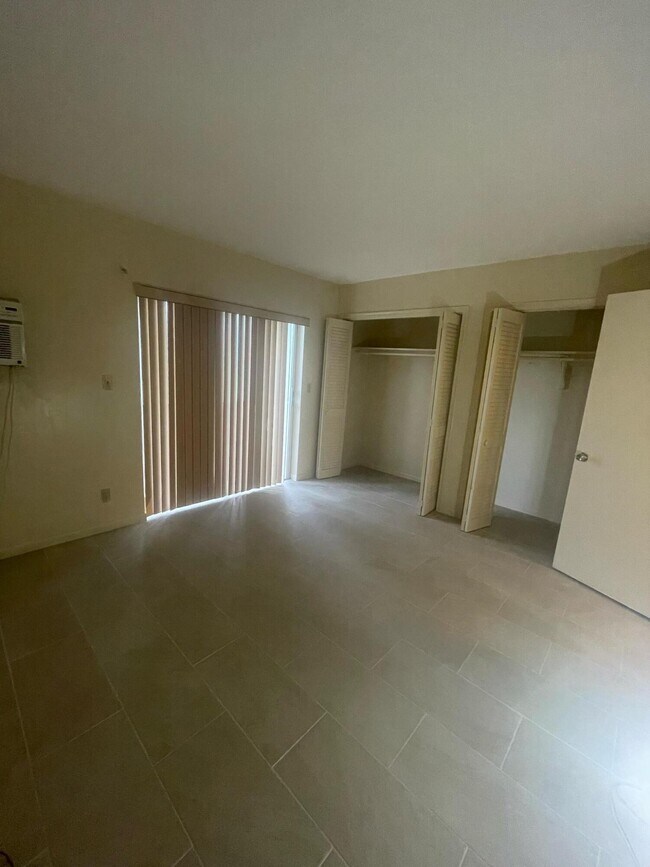 83 Waltham E in West Palm Beach, FL - Building Photo - Building Photo